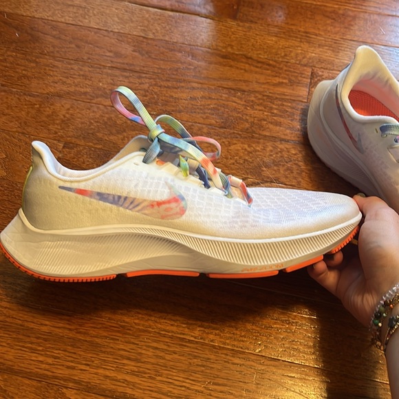 Zoom Pegasus 37 Nike running shoes size 9 - Picture 2 of 4